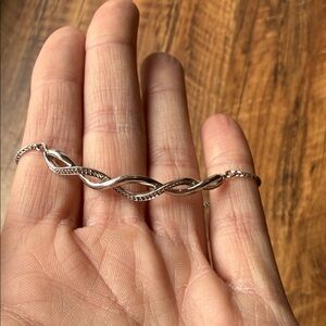 Elegant Silver Twist Bracelet